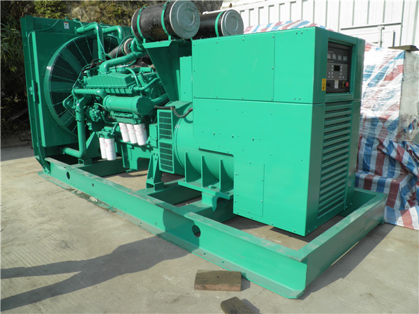 佛山发电车出租-柴油发电机散热器怎样散热