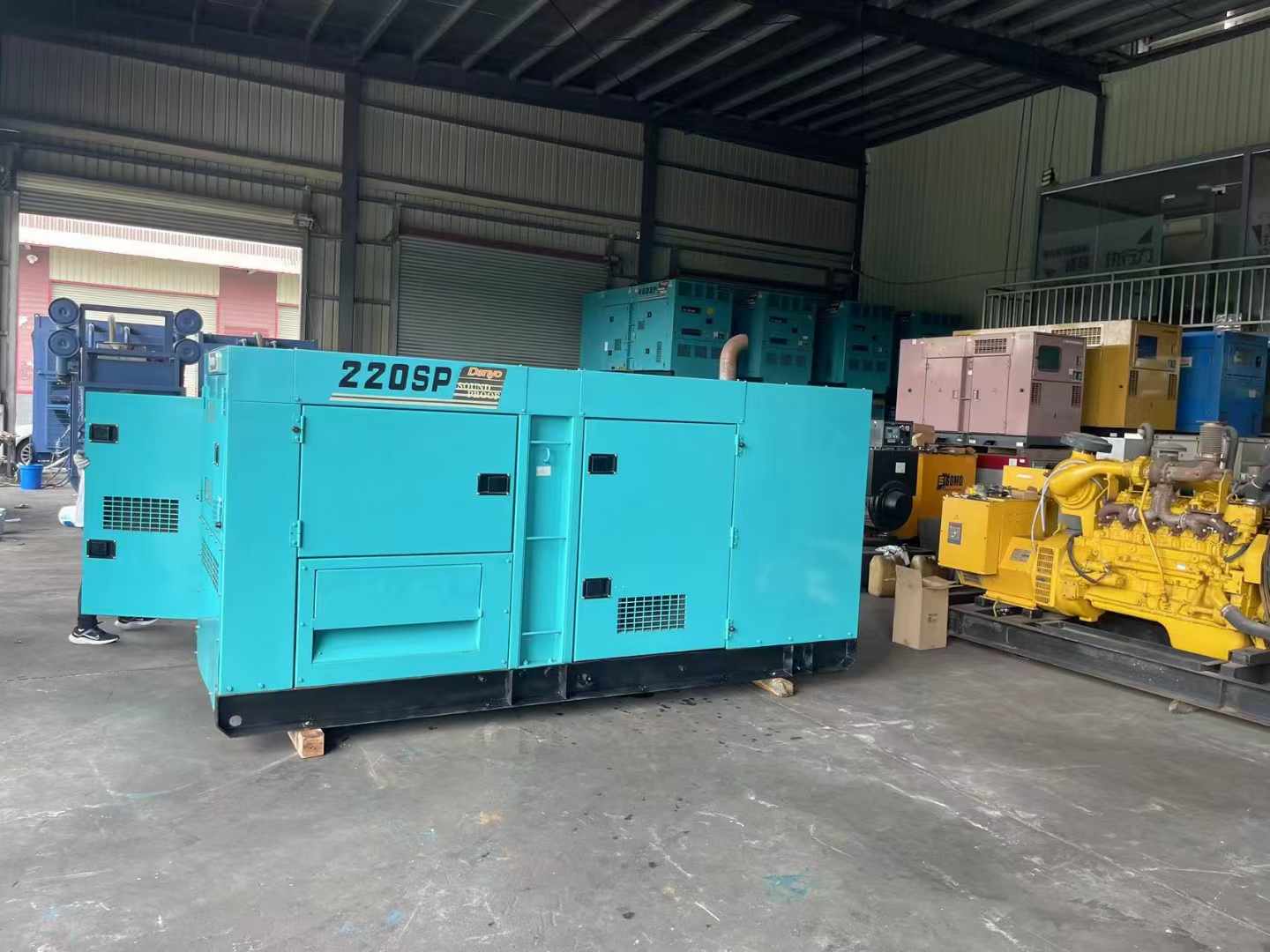 佛山800kW 柴油发电机的输出电流波动范围是多少？