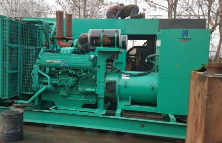 佛山发电机组如何判断水冷式机油散热器内部是否需要清洗？